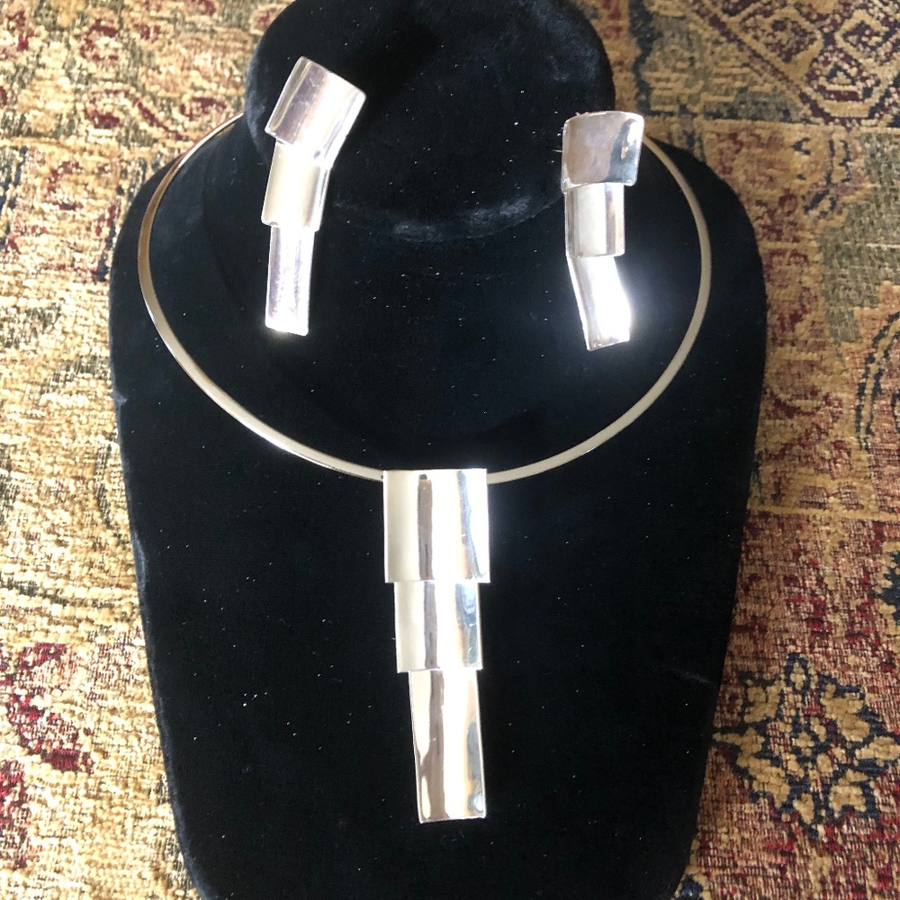 Vintage Sterling Silver necklace and earring set.